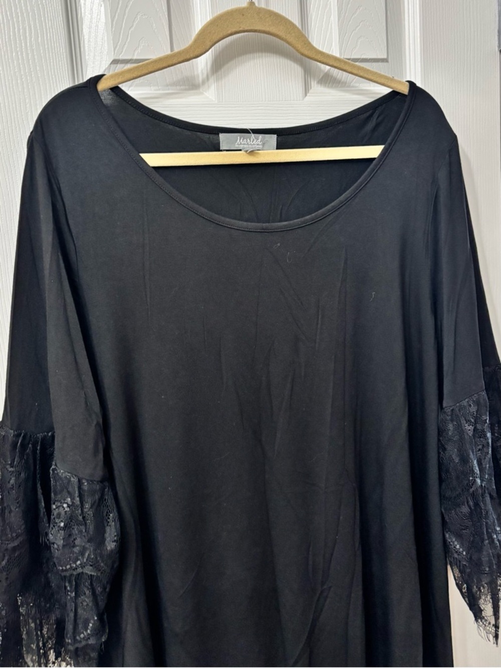 Marled Womens Plus Size 2X Black Lace Bell Sleeve Top - Picture 3 of 7